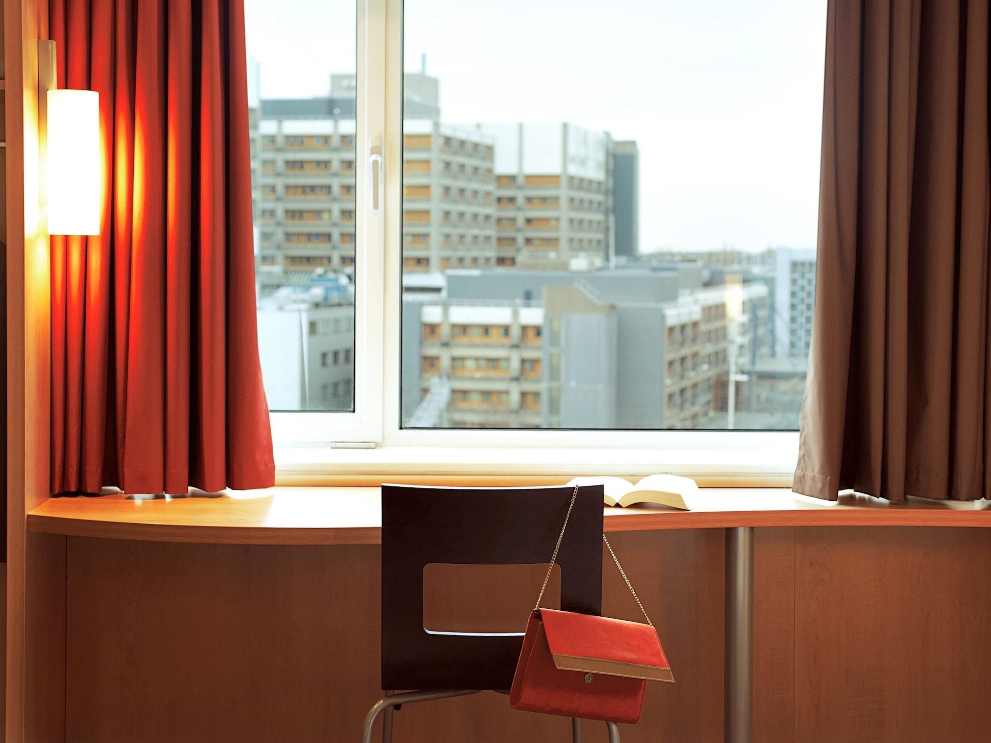 Hotel Ibis Coimbra Centro Luaran gambar