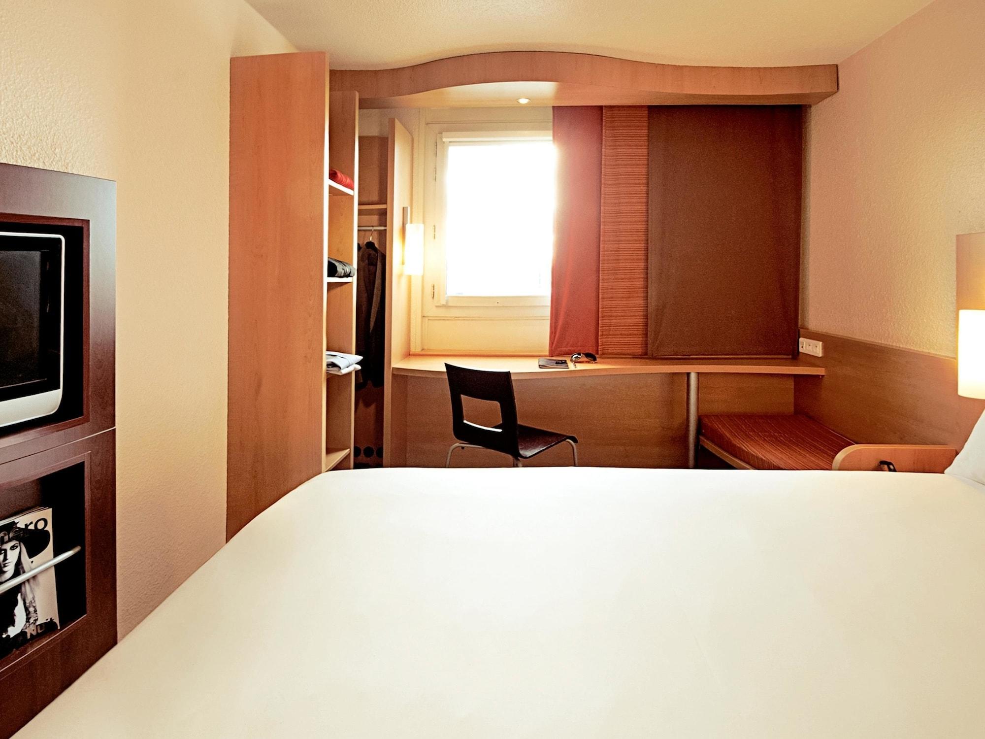 Hotel Ibis Coimbra Centro Luaran gambar