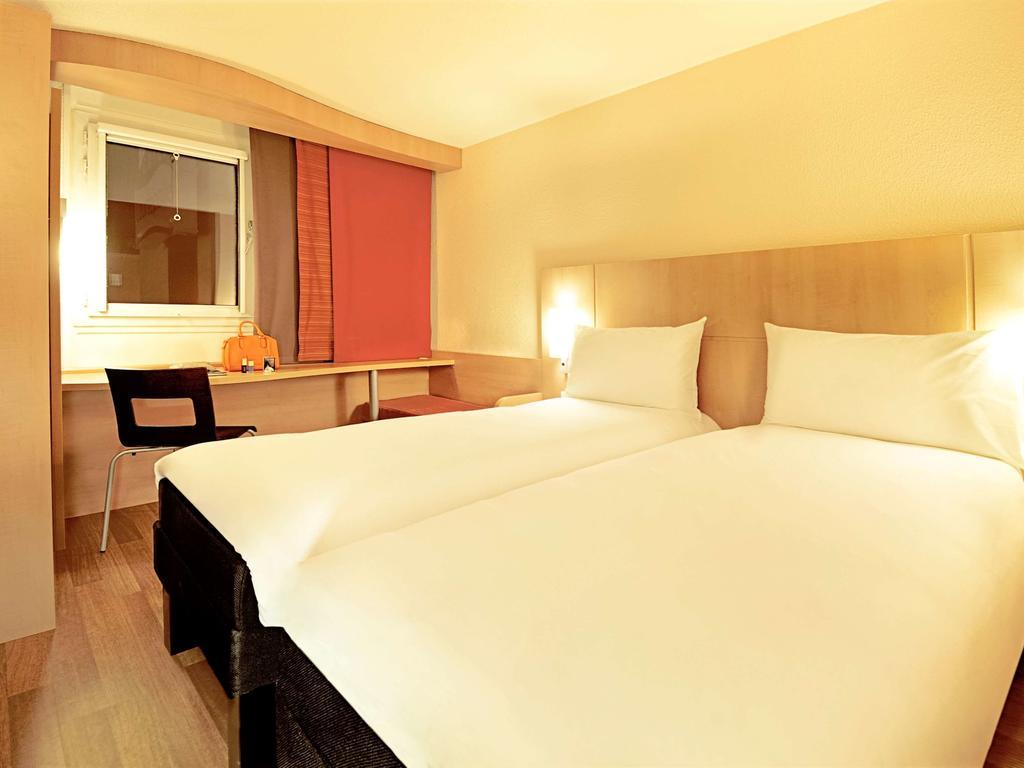Hotel Ibis Coimbra Centro Luaran gambar